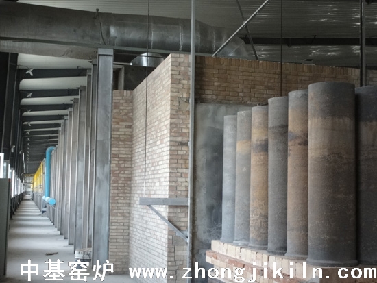 新疆克州眾維182米天然氣釩鈦磁鐵礦海綿鐵隧道窯生產(chǎn)中圖片二